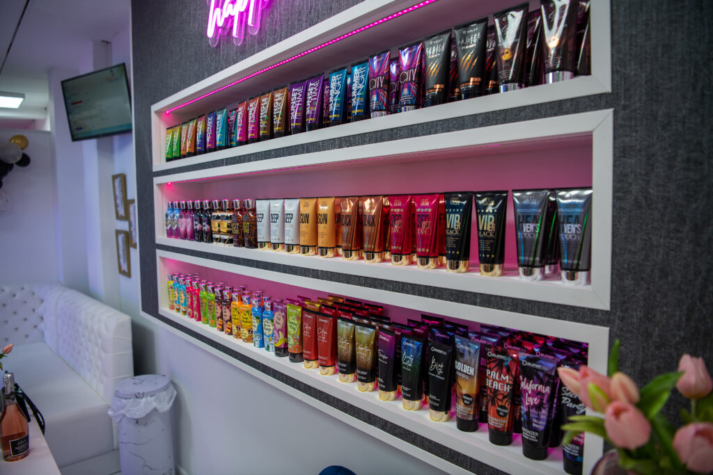 Reception At Tropical Tanningf Studio Didcot