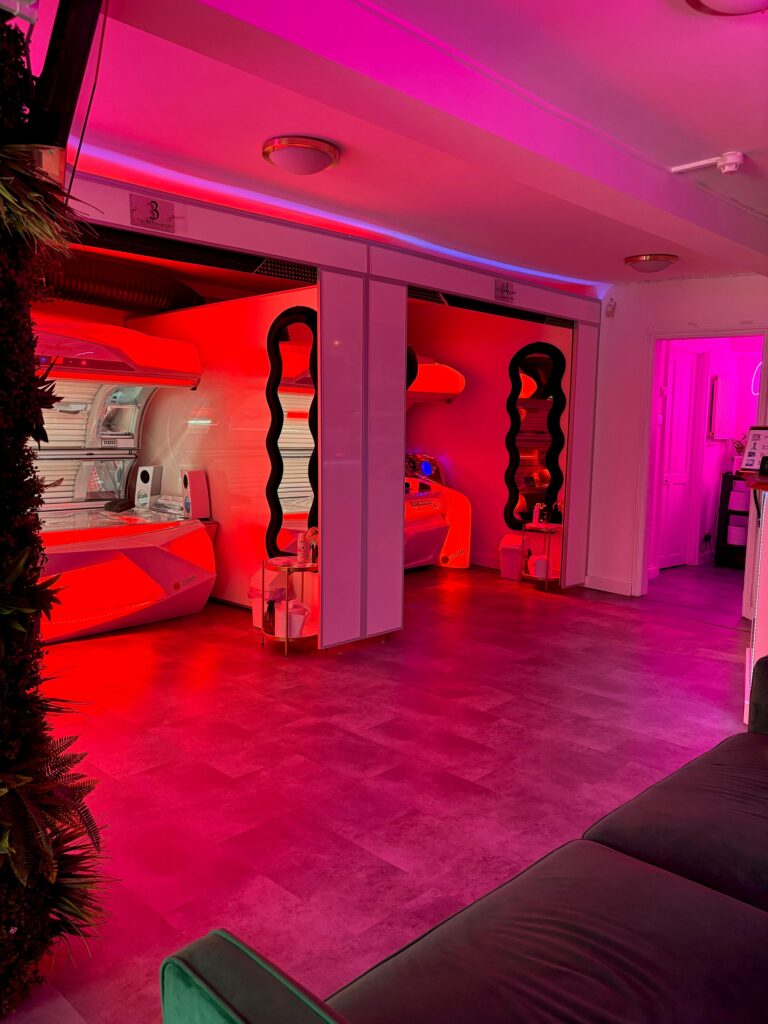 Gold Tanning Studio Bicester Cabin 3 And 4 Sunbeds