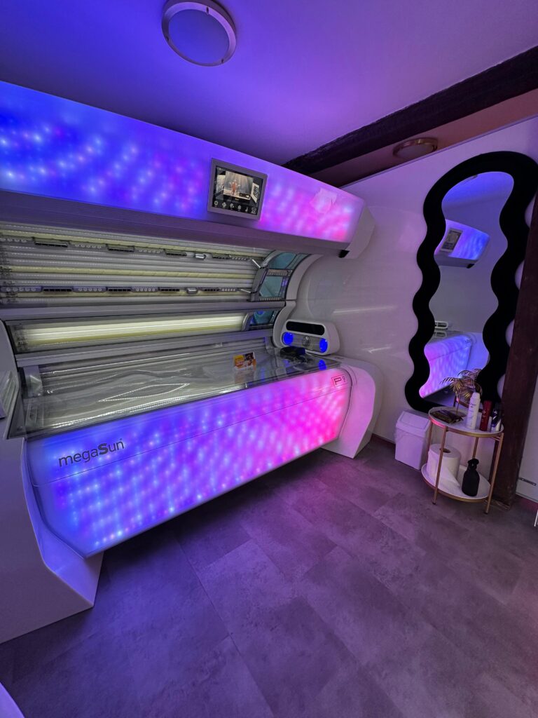 Gold Tanning Studio Favorite Sunbed