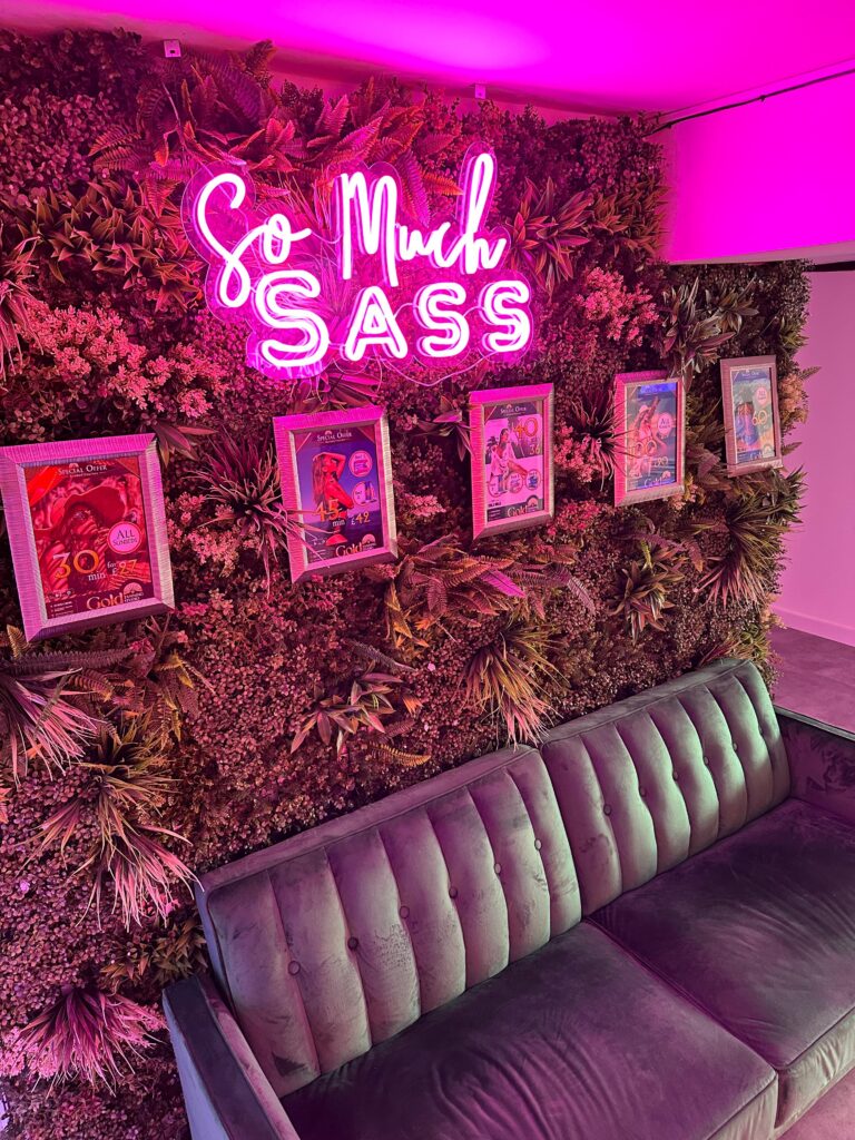 Gold Tanning Studio Waiting Area For Custmers