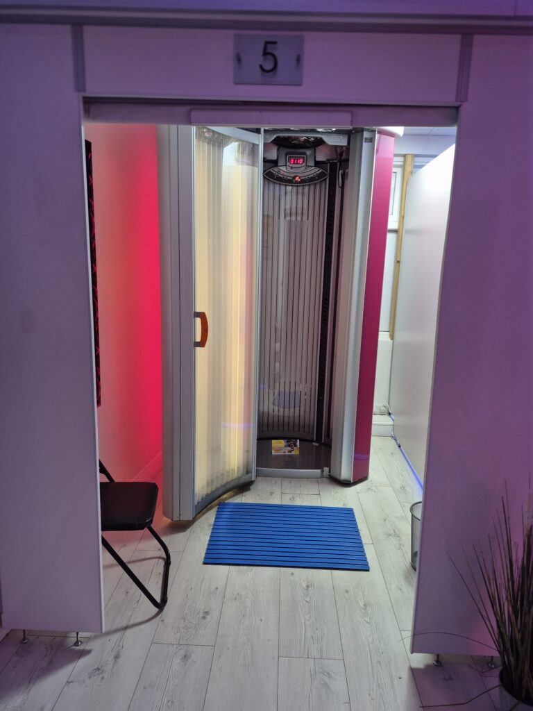Vertical Opal Fitness Tanning Booth At Solaris Tanning Studio Peterborough Cambridgeshire (2)
