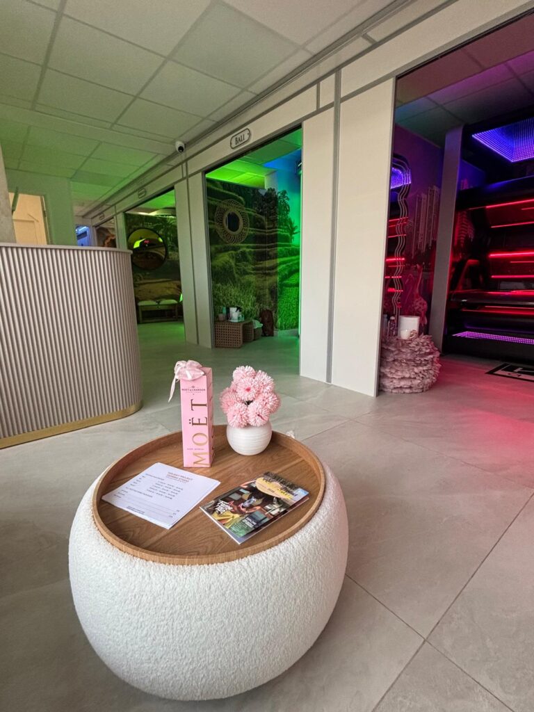 Holiday Tanning Studio Kidlington Oxford Reception